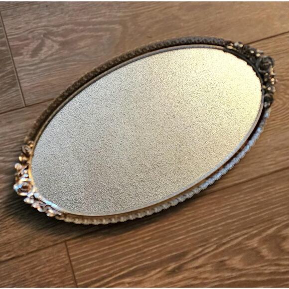 Double signed Matson vanity mirror - Picture 1 of 8